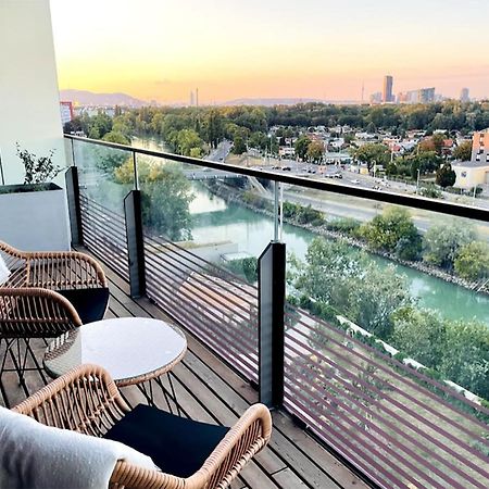 Sunrise Above Sky With Rooftop Pool 维也纳 外观 照片