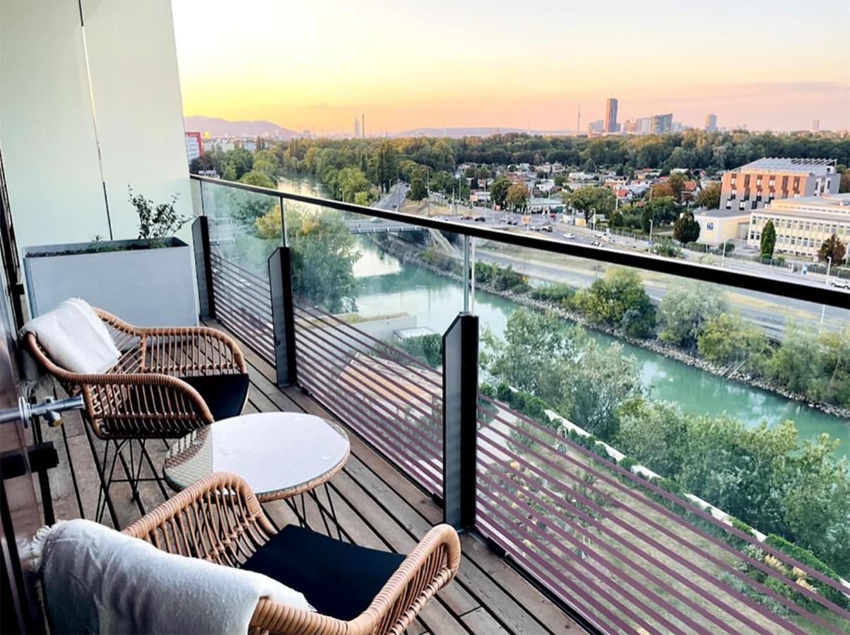 Sunrise Above Sky With Rooftop Pool 维也纳 外观 照片